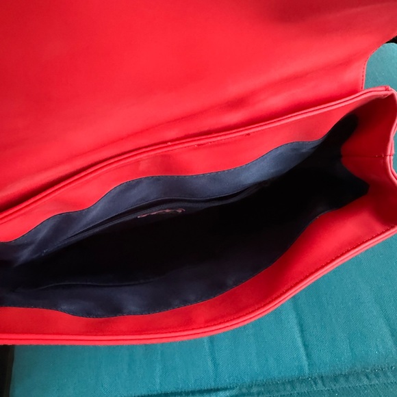 Hunter Bold Red Backpack - Picture 14 of 15